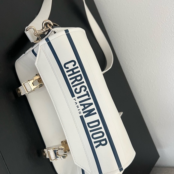 This is an authentic CHRISTIAN DIOR Smooth Calfskin Small Diorcamp Bag - Picture 2 of 4